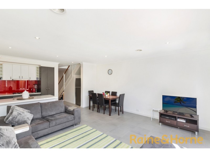 14 OLDIS CLOSE, Caroline Springs VIC 3023