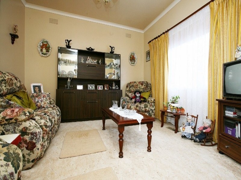 24 MONTASELL AVENUE, Deer Park VIC 3023