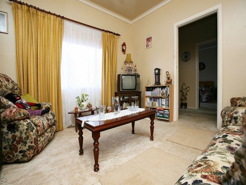 24 MONTASELL AVENUE, Deer Park VIC 3023