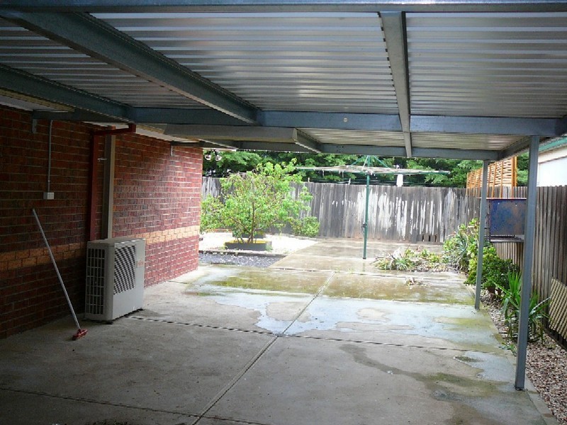 23 TIMELE DRIVE, Hillside VIC 3037
