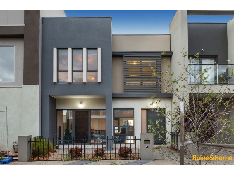141 THE ESPLANADE, Caroline Springs VIC 3023