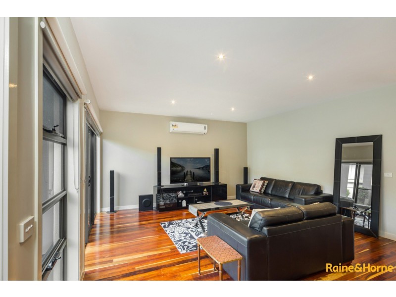 141 THE ESPLANADE, Caroline Springs VIC 3023