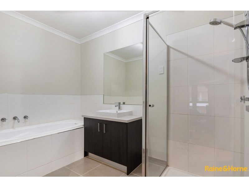 141 THE ESPLANADE, Caroline Springs VIC 3023