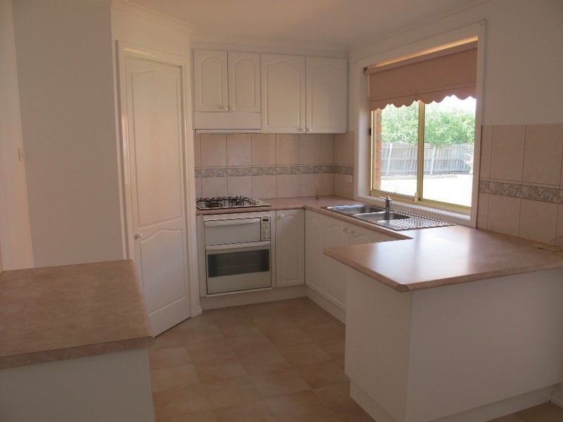 22 Billungah Place, Burnside VIC 3023