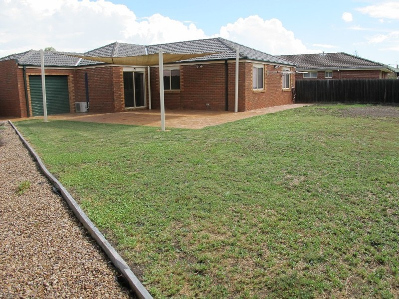 22 Billungah Place, Burnside VIC 3023