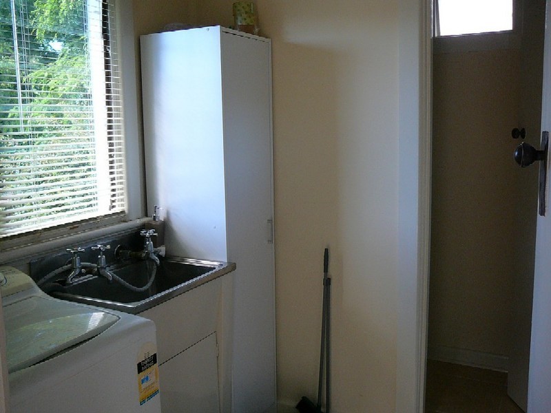 7 COWPER STREET, Essendon VIC 3040