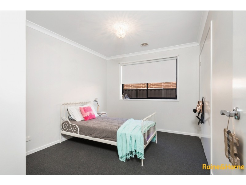 15 SCALES LANE, Burnside Heights VIC 3023