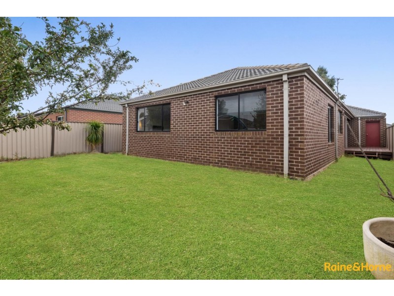 15 SCALES LANE, Burnside Heights VIC 3023