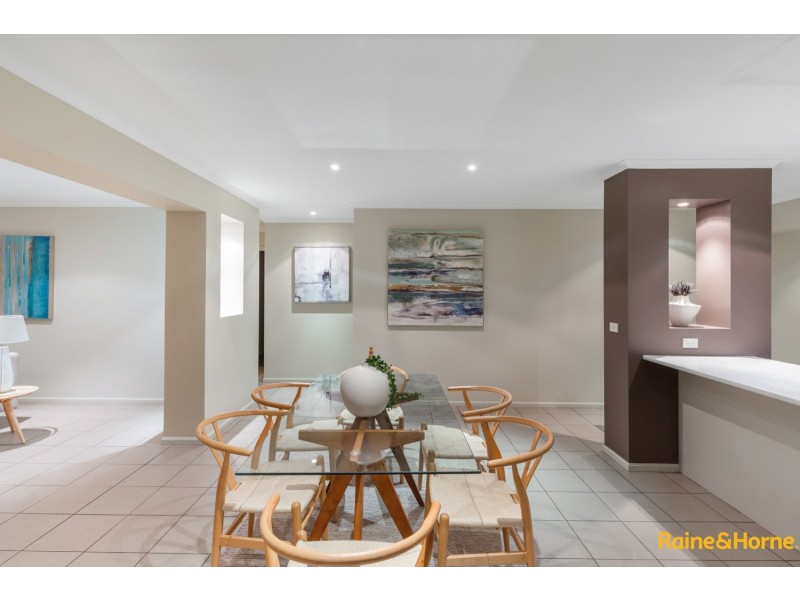 26 PILBARA AVENUE, Burnside VIC 3023