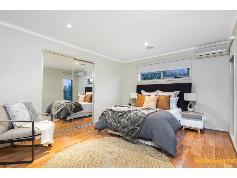 26 PILBARA AVENUE, Burnside VIC 3023