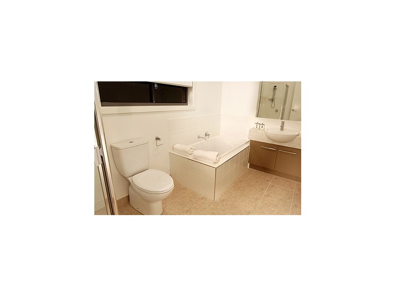 22 Gardenia Way, Caroline Springs VIC 3023