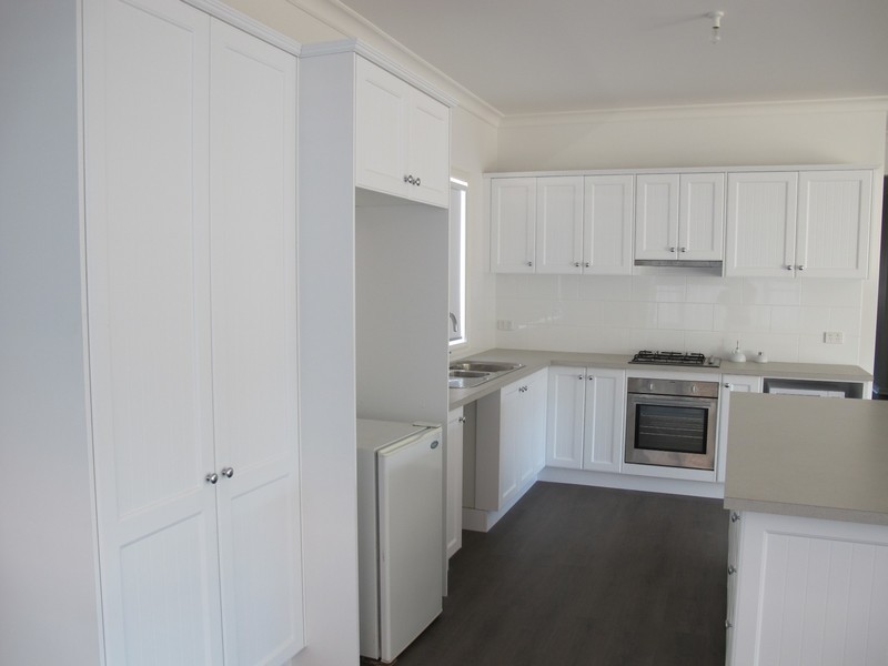 22 Etheridge Rise, Caroline Springs VIC 3023