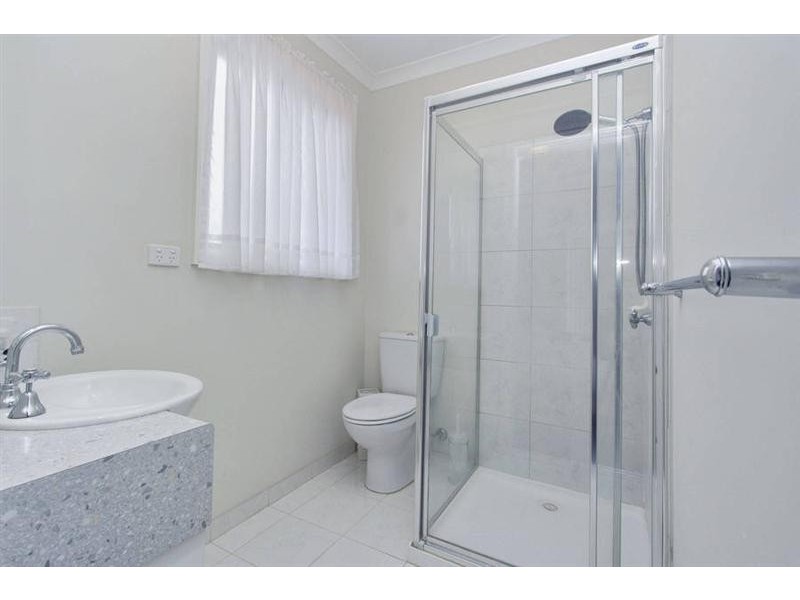 28 Gisborne Way, Caroline Springs VIC 3023