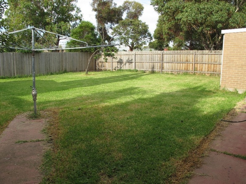 40 LADY NELSON WAY, Taylors Lakes VIC 3038