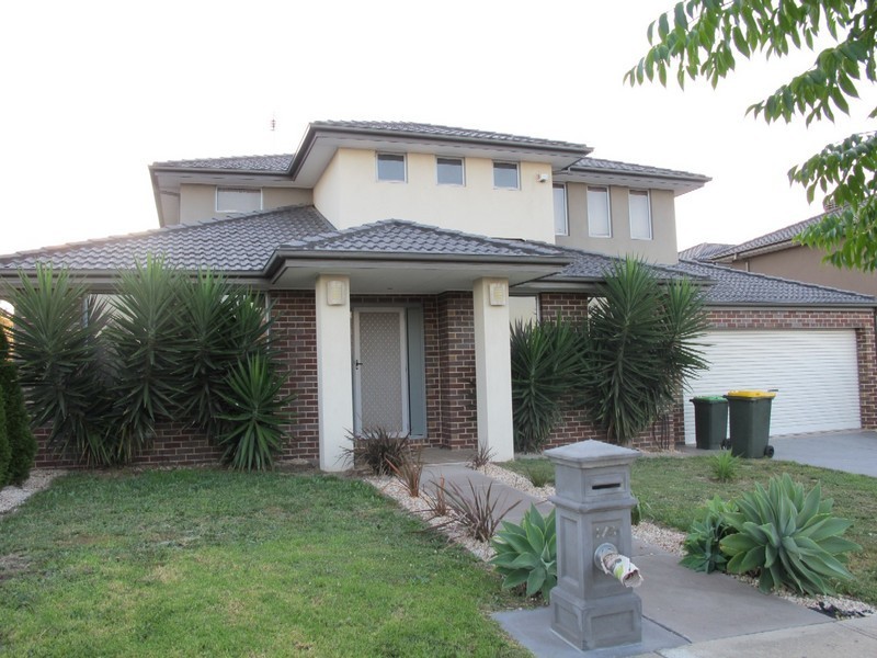 1/5 Normandy Street, Sydenham VIC 3037