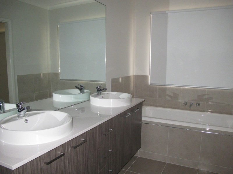 5 Beaumont Street (Aintree), Rockbank VIC 3335