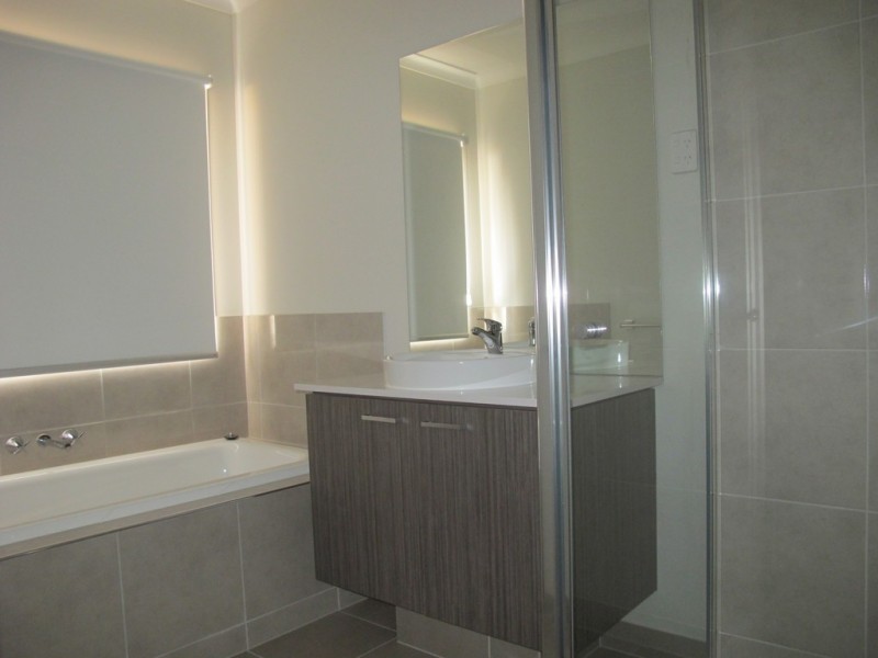 5 Beaumont Street (Aintree), Rockbank VIC 3335