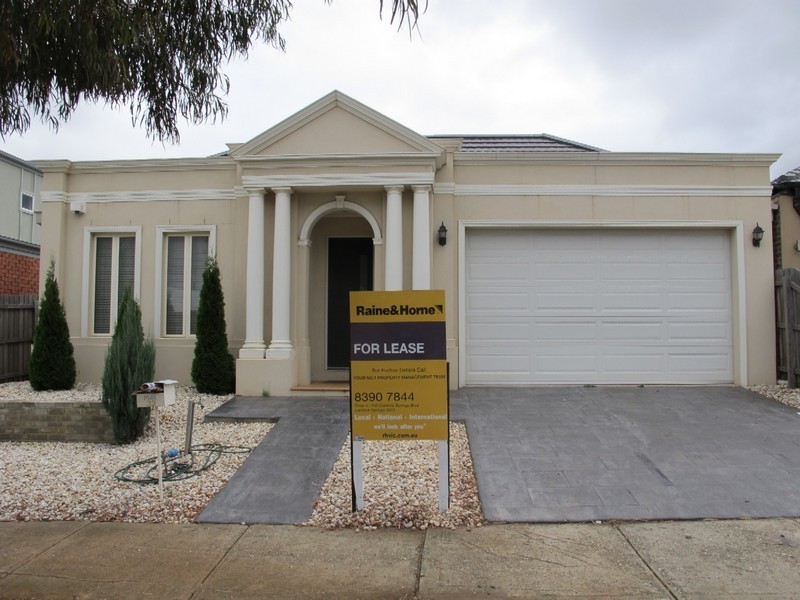 32 Menzies Drive, Burnside Heights VIC 3023