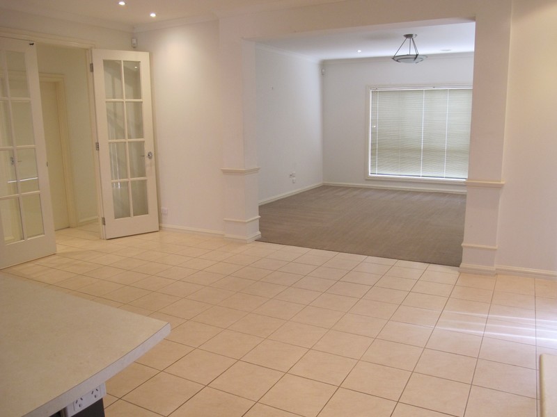 32 Menzies Drive, Burnside Heights VIC 3023