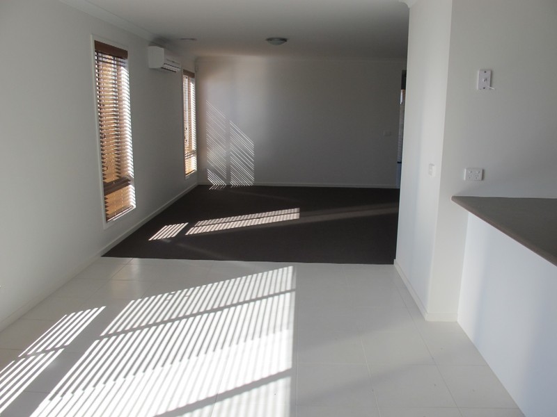 5 Clare Street, Brookfield VIC 3338