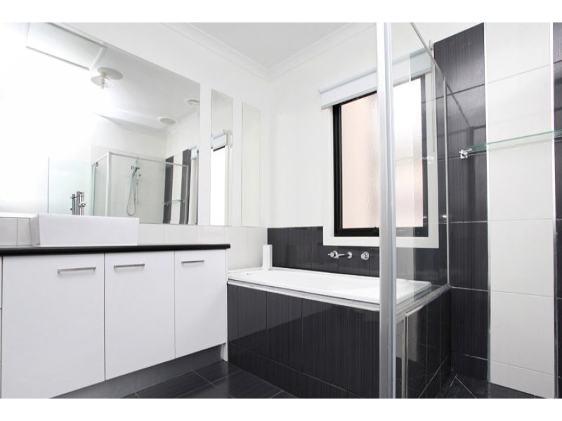 53 The Esplanade, Caroline Springs VIC 3023