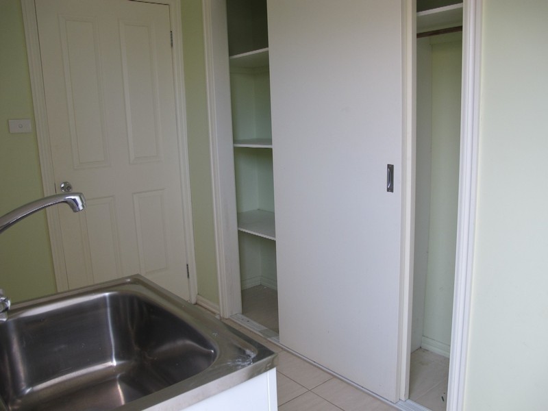 3/4 Balmoral Close, Hillside VIC 3037