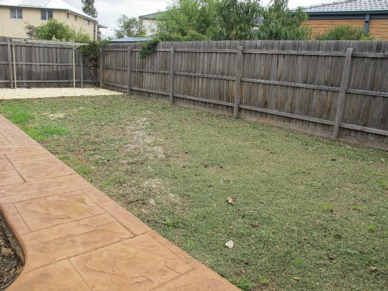 32 Menzies Drive, Burnside Heights VIC 3023