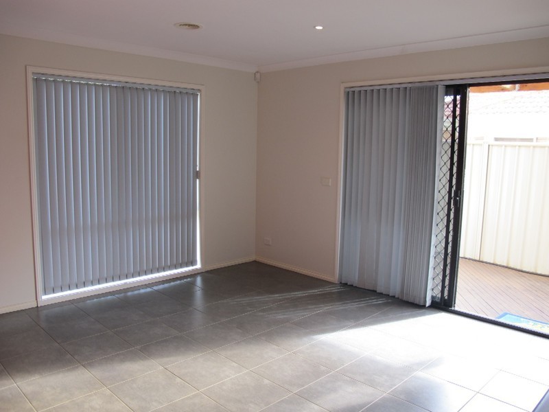 93 Springlake Avenue, Caroline Springs VIC 3023