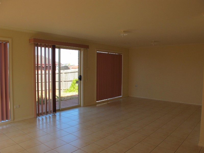 6 Clyde Close, Taylors Hill VIC 3037