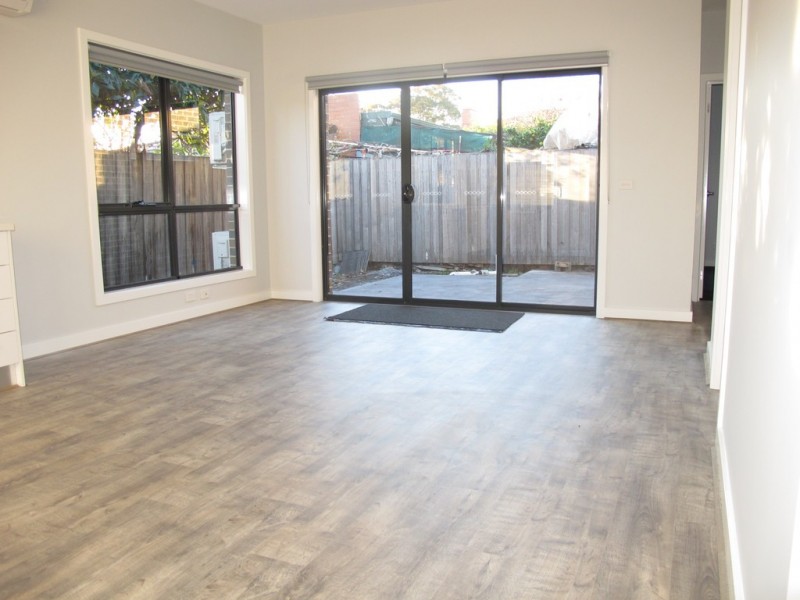 4/7 Boisdale Avenue, Sunshine North VIC 3020