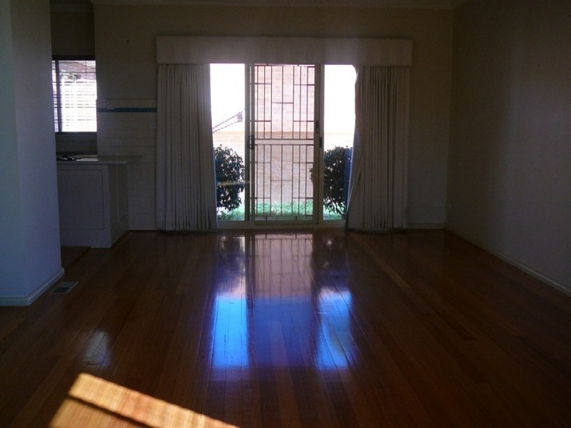 1A Glencara Street, Avondale Heights VIC 3034