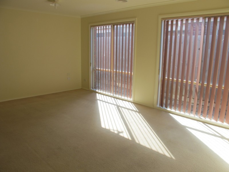 6 Clyde Close, Taylors Hill VIC 3037