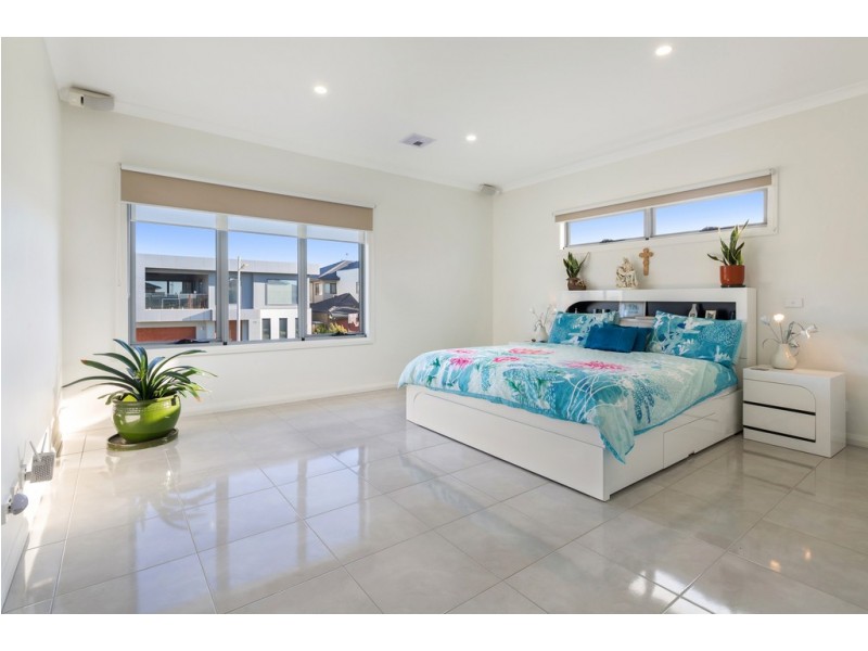 40 Catamaran Drive (Wyndham Harbour), Werribee South VIC 3030