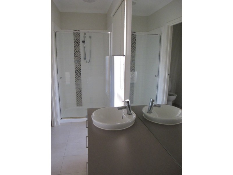 6 Albert Court, Burnside Heights VIC 3023