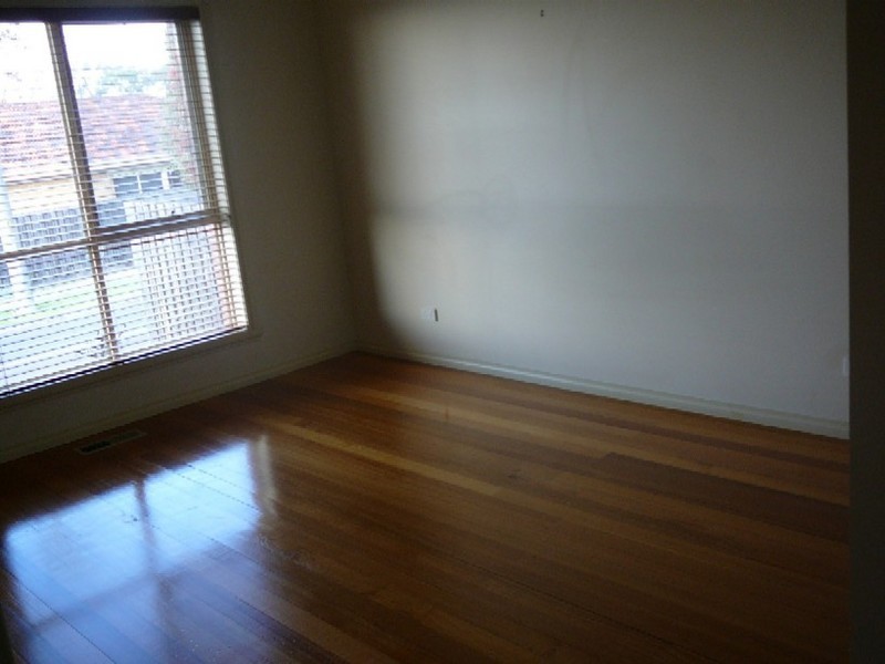 1a Glencara Street, Avondale Heights VIC 3034