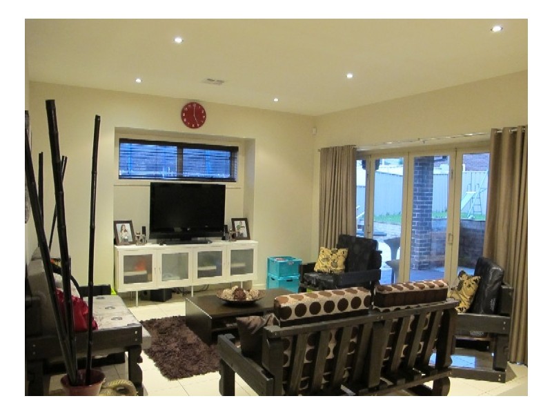 4 Anna Maree Place, Caroline Springs VIC 3023