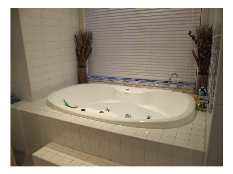 4 Anna Maree Place, Caroline Springs VIC 3023