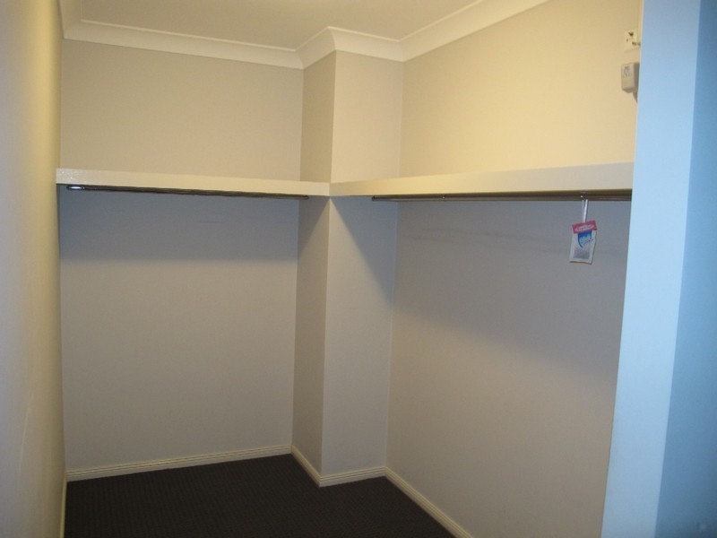 37 Cassan Way, Caroline Springs VIC 3023