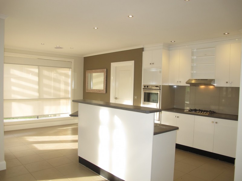 9 Cooks Way, Taylors Hill VIC 3037