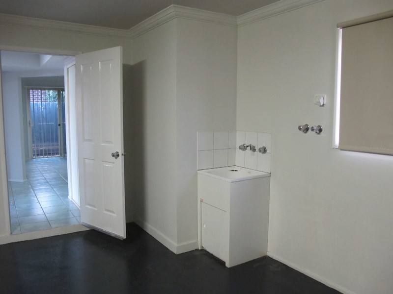 35 Berthon Crescent, Hillside VIC 3037