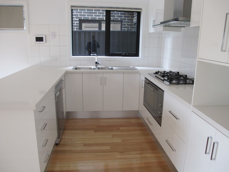 7/5 Chelsworth Place, Caroline Springs VIC 3023