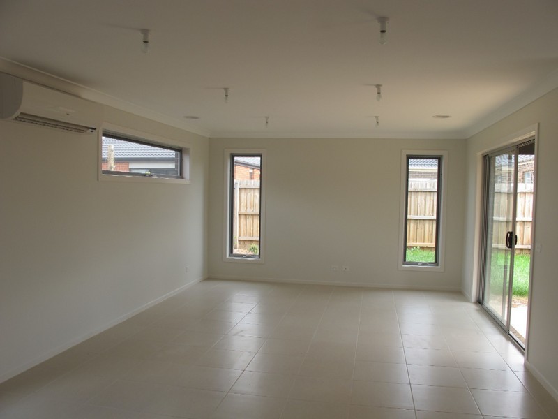 5 Poseidon Street, Kurunjang VIC 3337