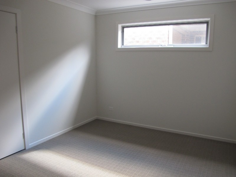 8 Poseidon Street, Kurunjang VIC 3337