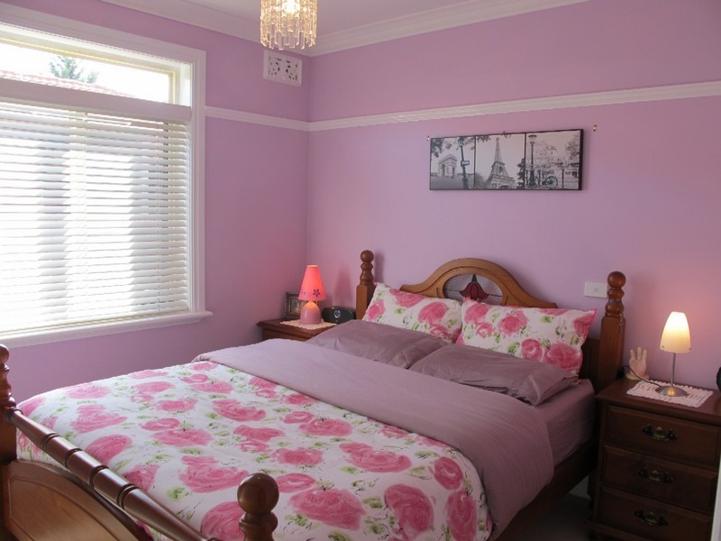 12 Whitmore Place, Hillside VIC 3037