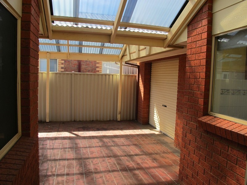 14 Wyperfeld Circuit, Caroline Springs VIC 3023