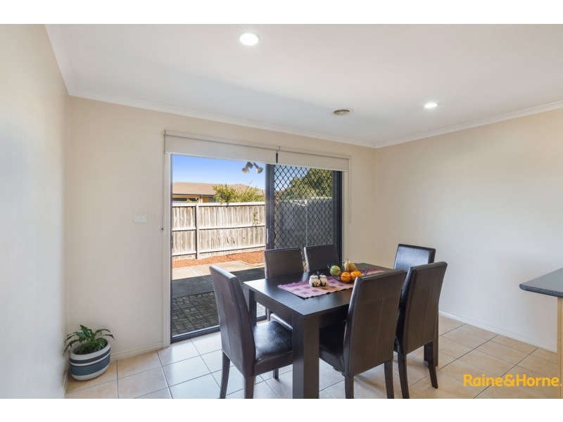 42 MATHISEN TERRACE, Hillside VIC 3037