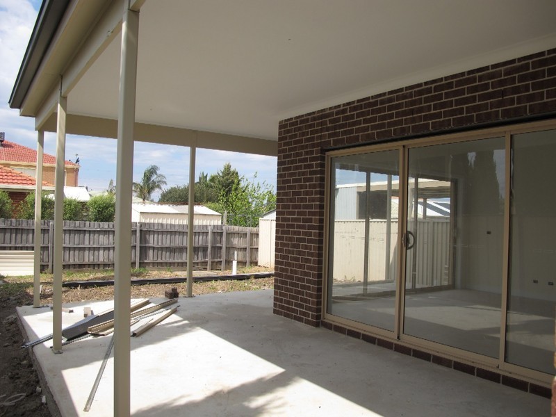 132 Westwood Drive, Burnside VIC 3023