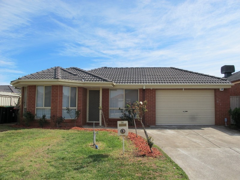 14 Wyperfeld Circuit, Caroline Springs VIC 3023