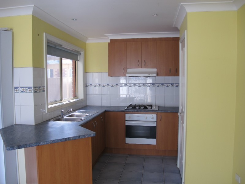 14 Wyperfeld Circuit, Caroline Springs VIC 3023