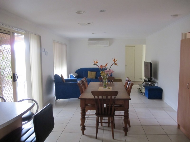 15 Marner Ave, Hillside VIC 3037